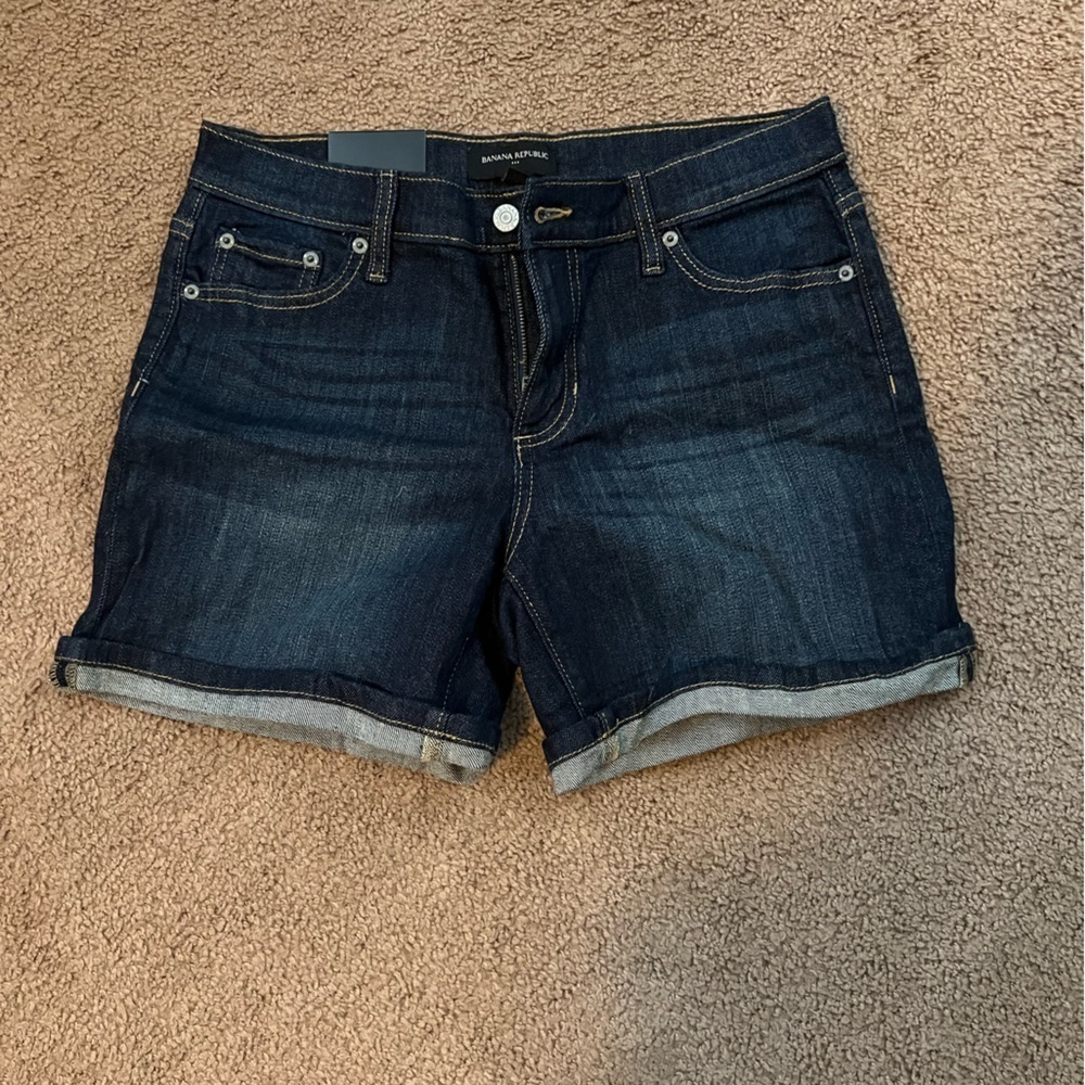 Banana Republic- Jean Shorts​​​​​​​​